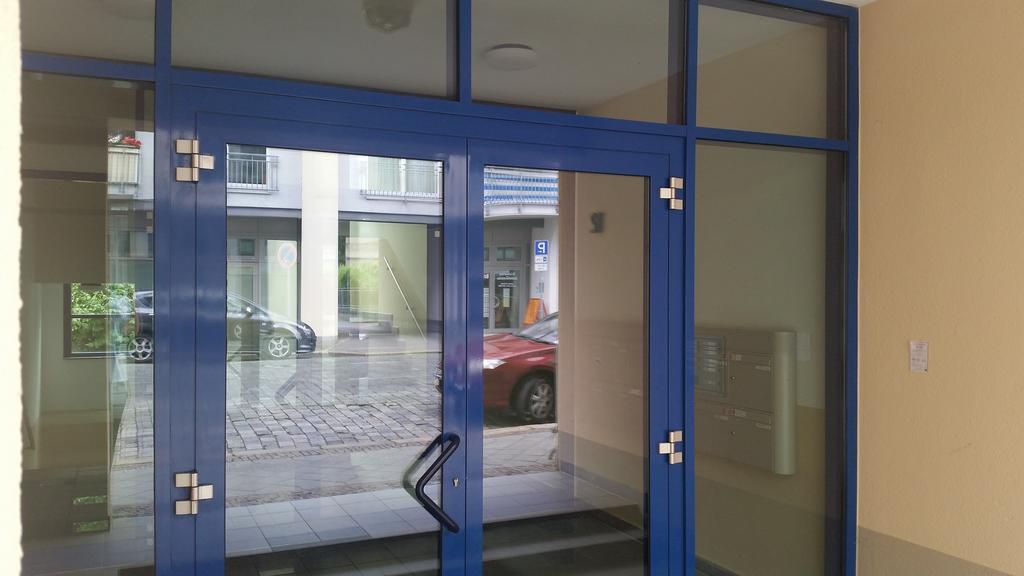 Lut10Her Sky-Fly Hotel Lipsia Esterno foto