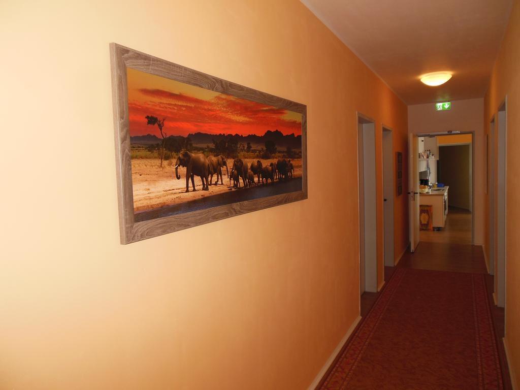 Lut10Her Sky-Fly Hotel Lipsia Esterno foto